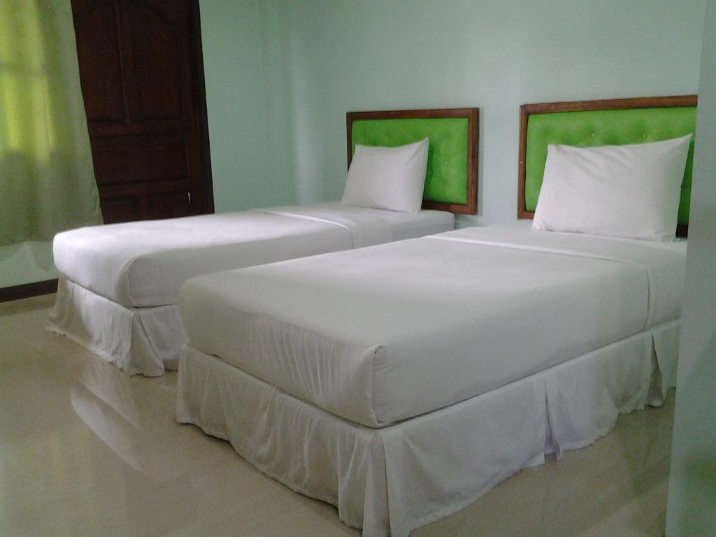 J-Safe Guesthouse Sukhothai Esterno foto