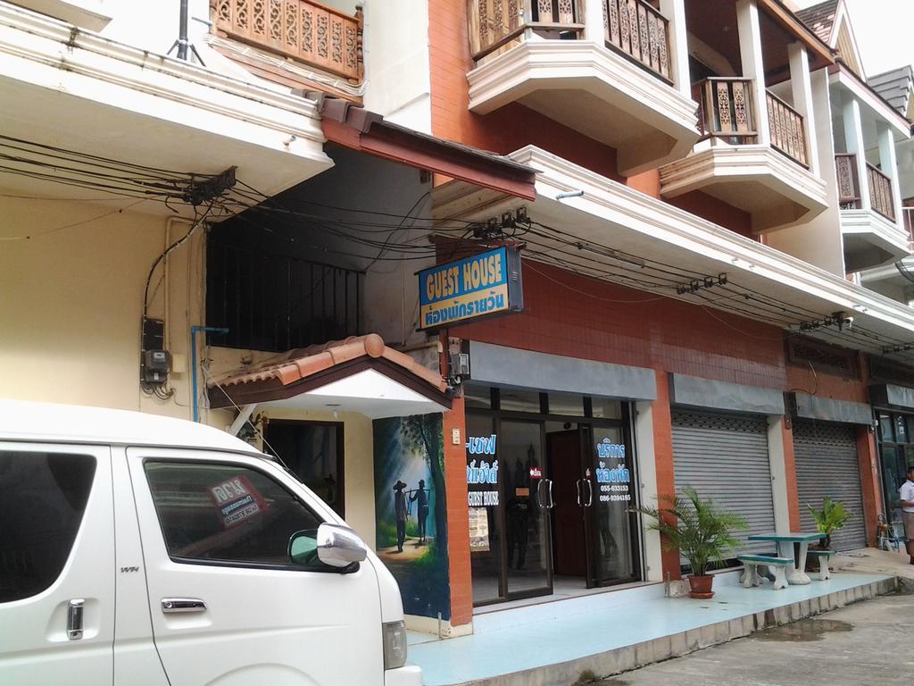 J-Safe Guesthouse Sukhothai Esterno foto