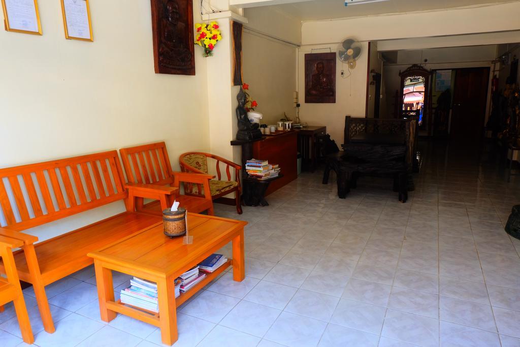 J-Safe Guesthouse Sukhothai Esterno foto